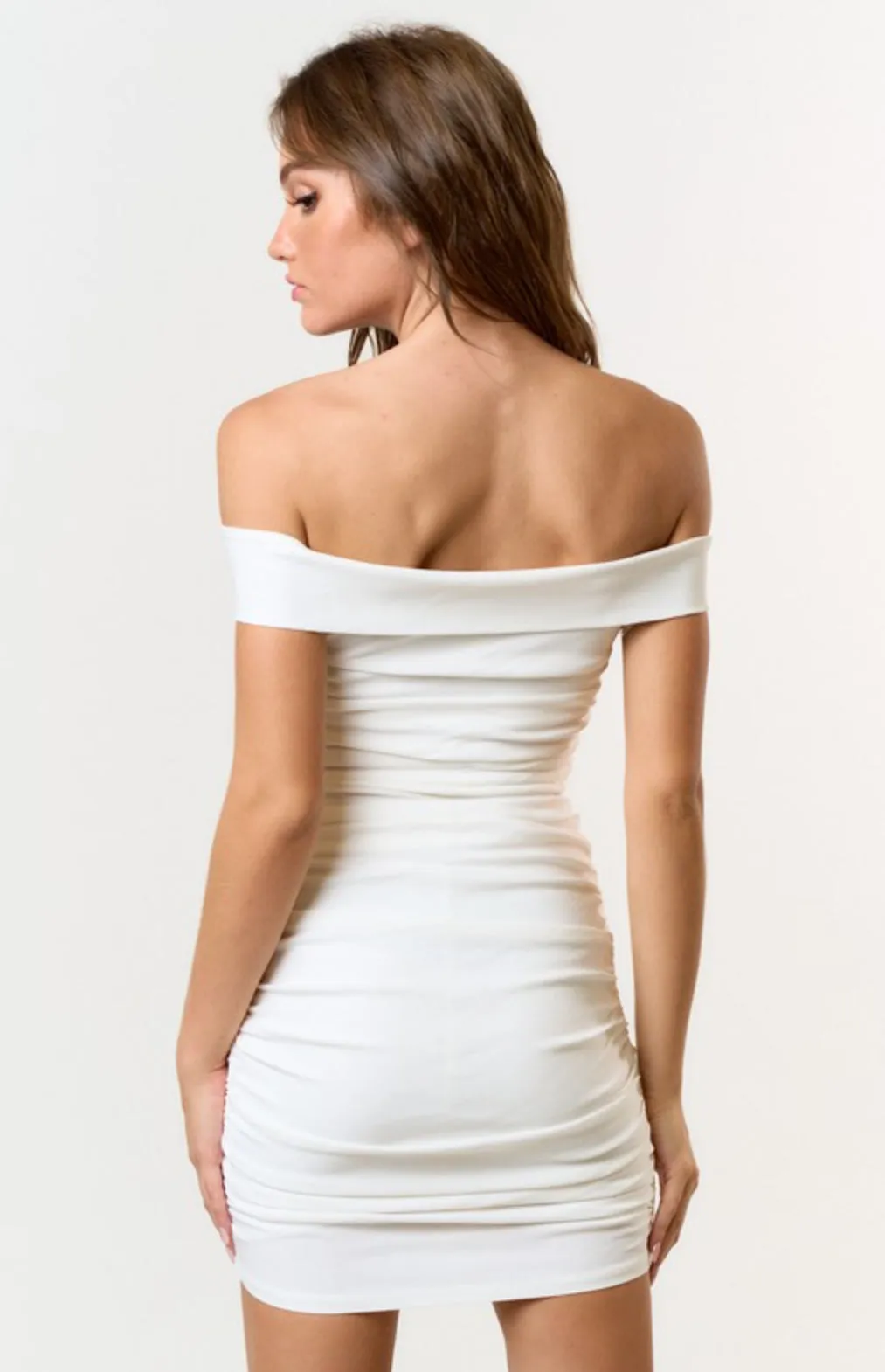 Farrah Off shoulder ruched bodycon dress - off white